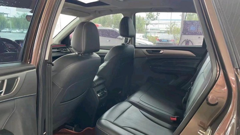 保定21年哈弗H68