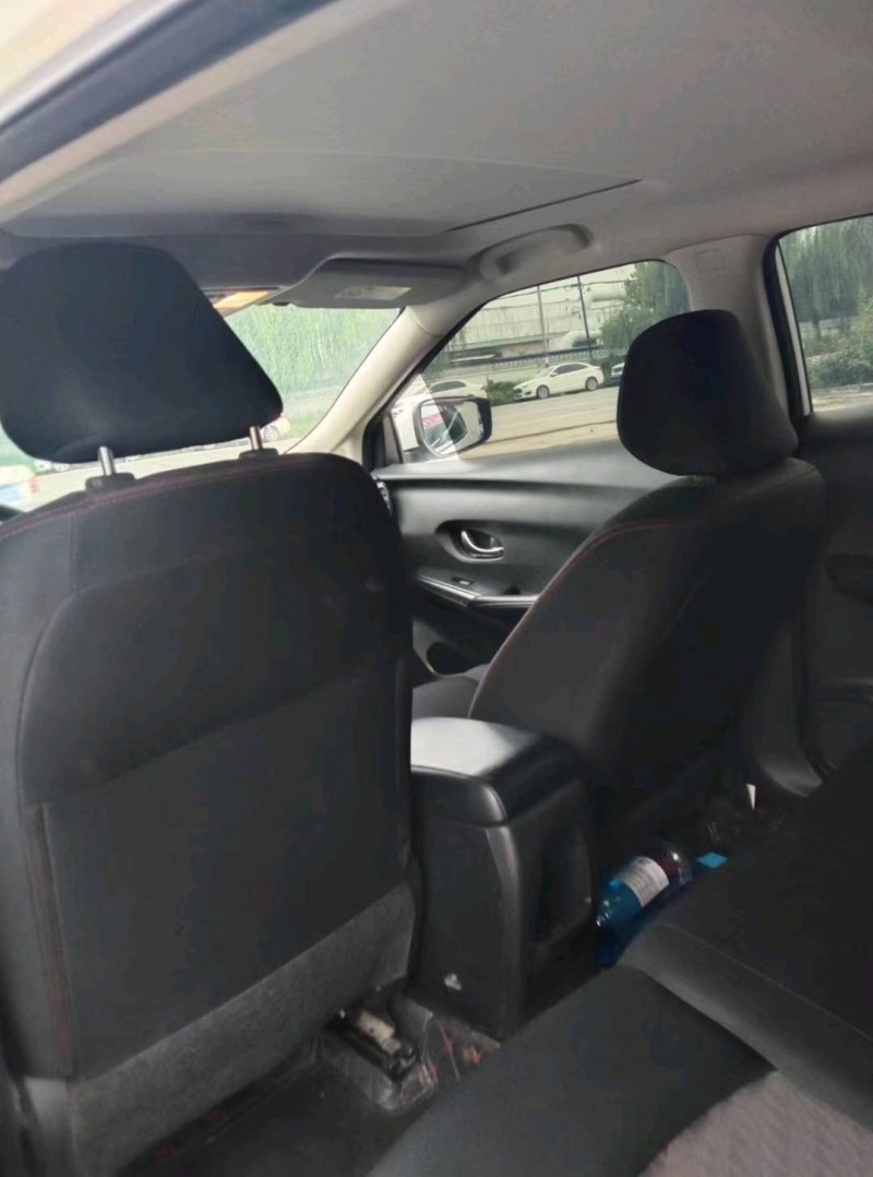 保定19年日产蓝鸟7