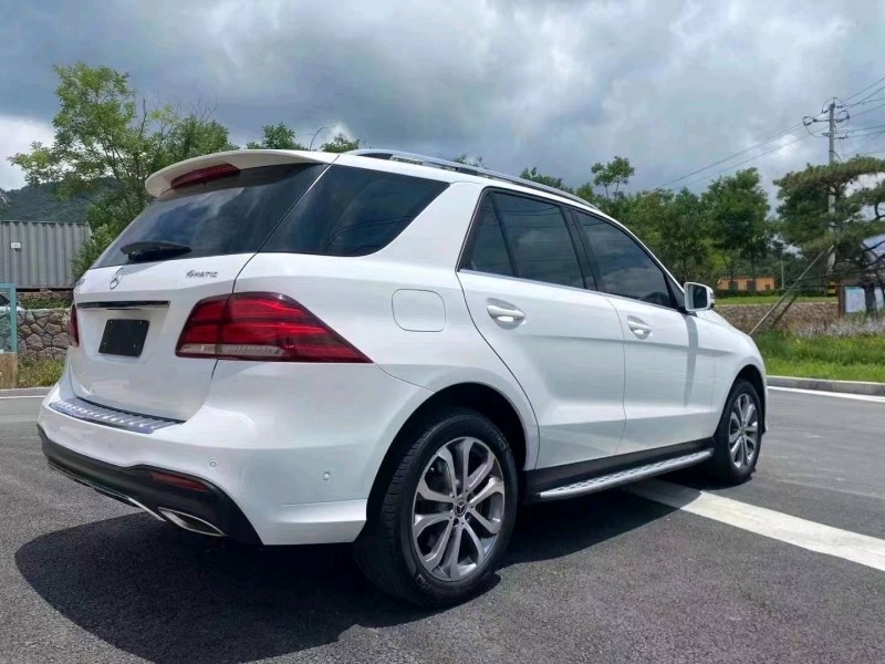 青岛17年奔驰GLE8