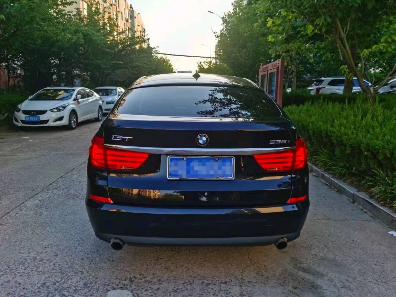 东营10年宝马5系GT7