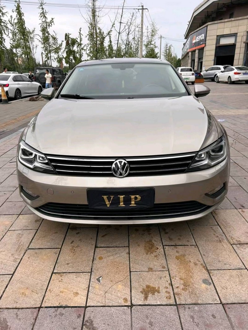 成都15年大众凌渡1