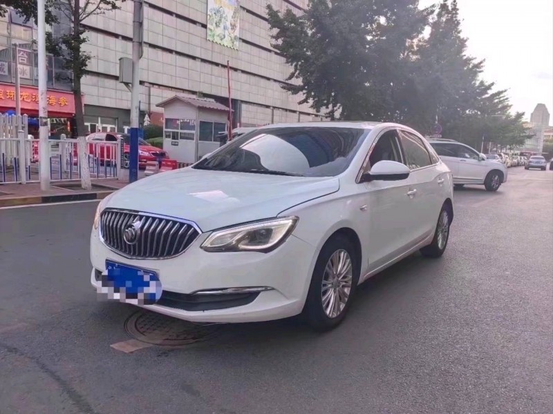 青岛17年别克英朗2