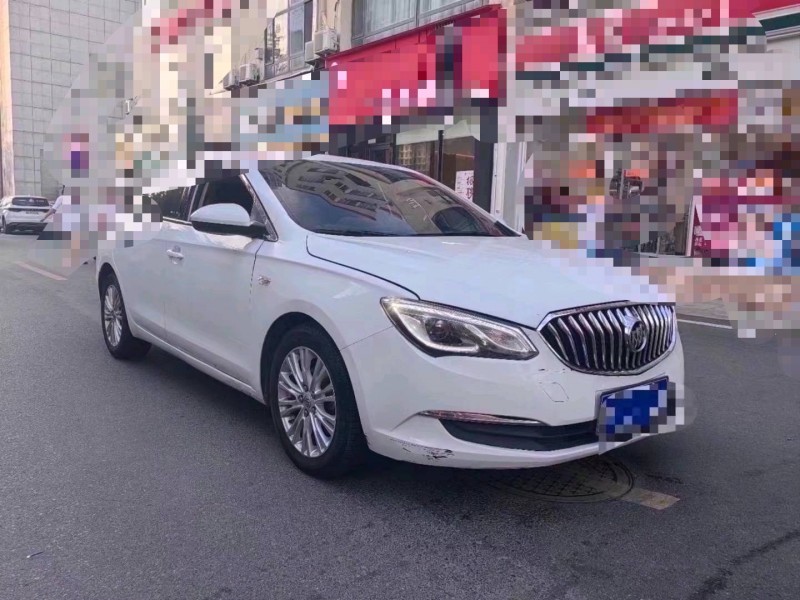 青岛17年别克英朗3