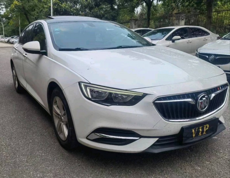 济南18年别克君威2