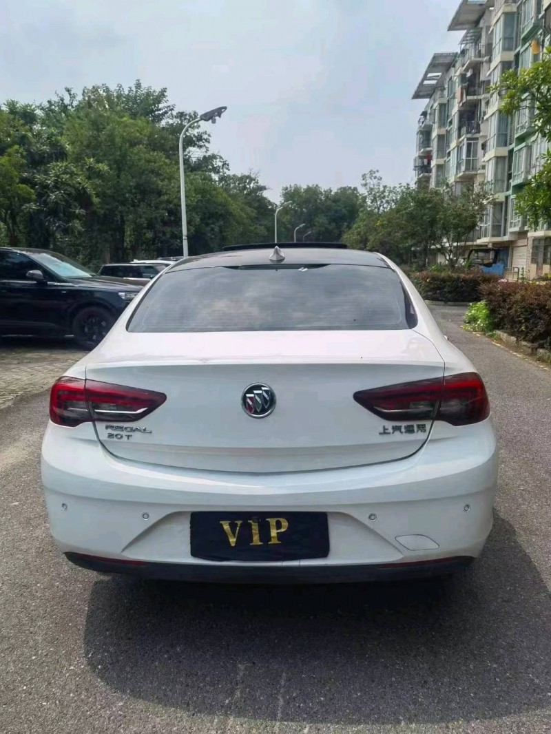 济南18年别克君威9