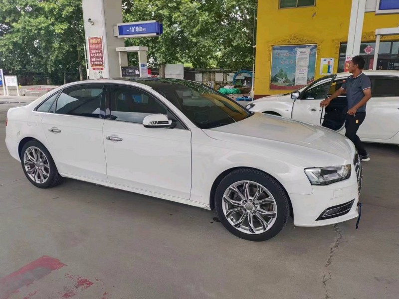 保定13年奥迪A4L3