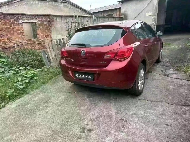 衡阳14年别克英朗6