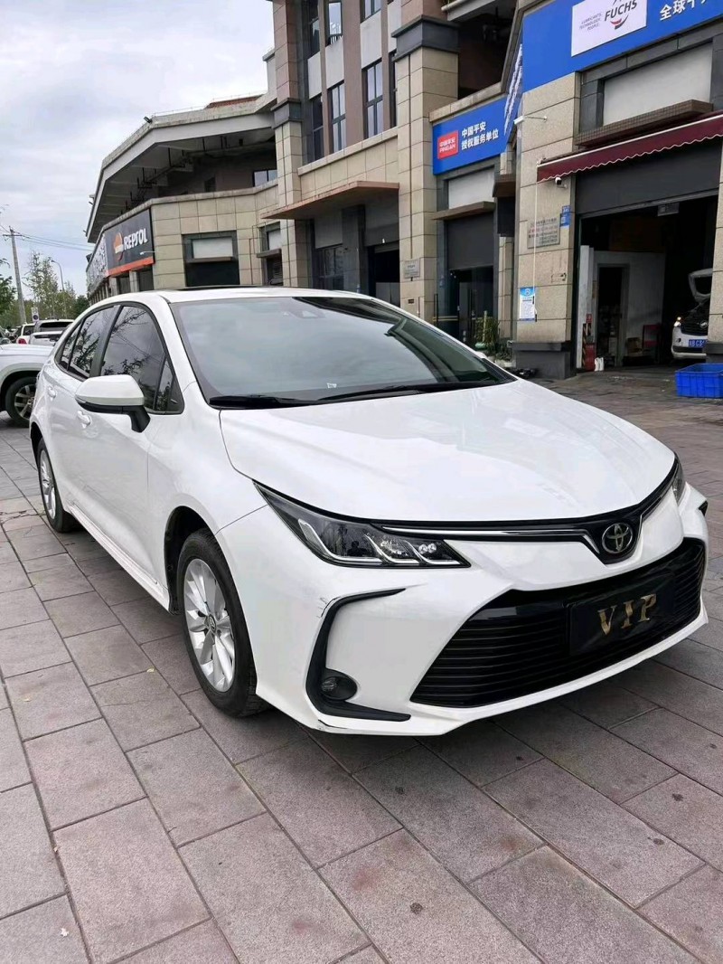 成都22年丰田卡罗拉3