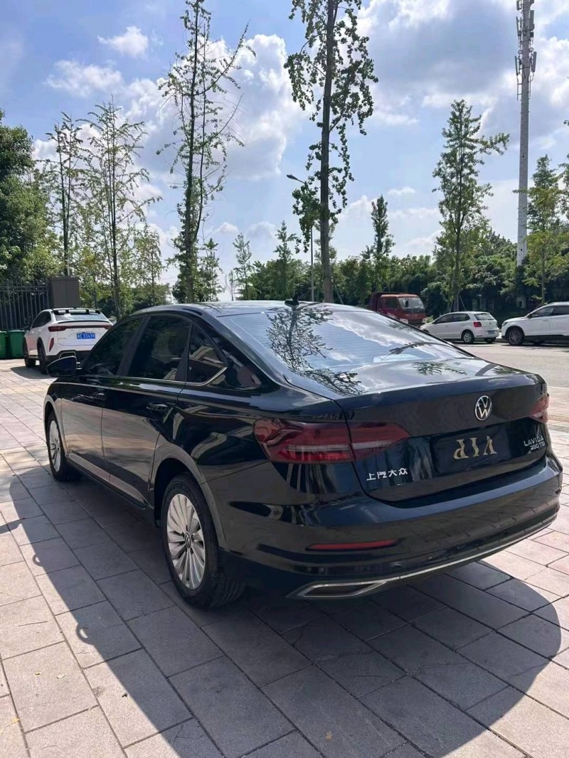 成都21年大众朗逸5