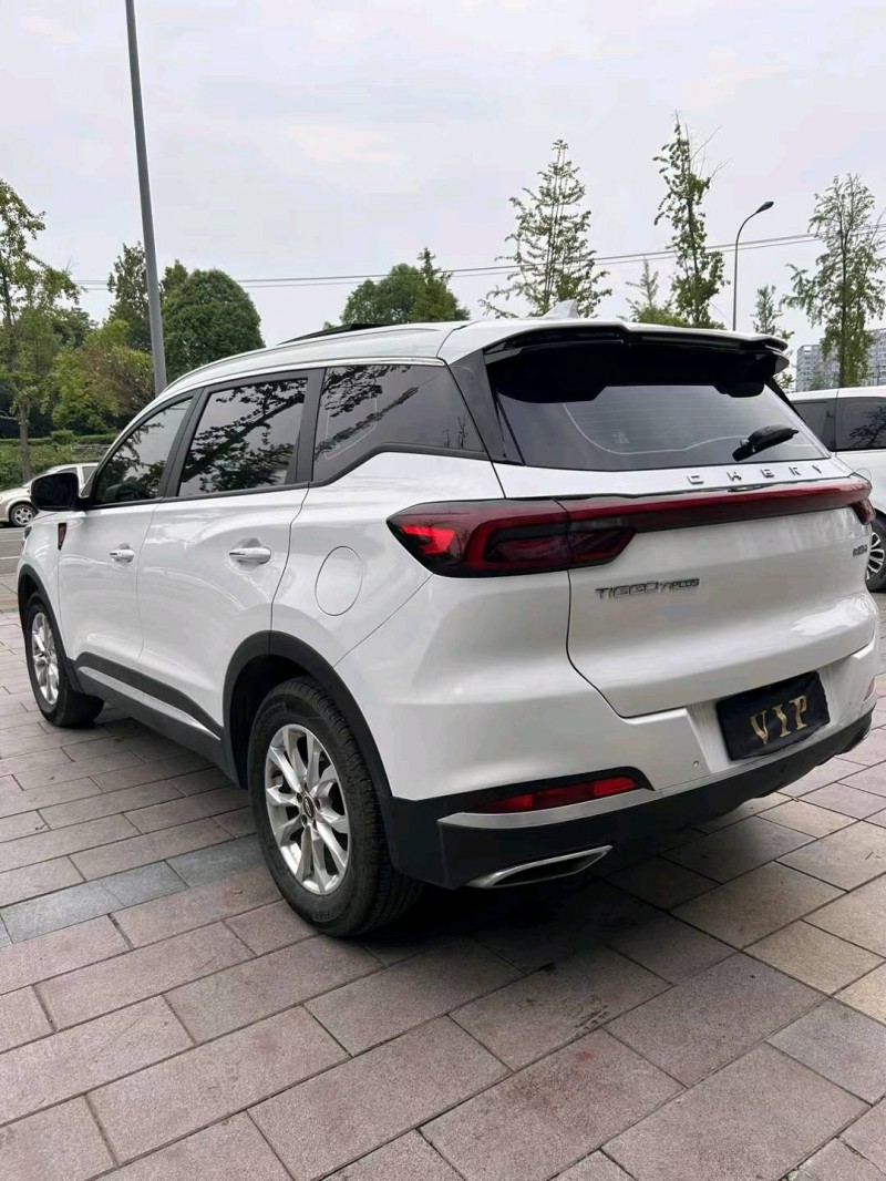 成都21年奇瑞瑞虎77