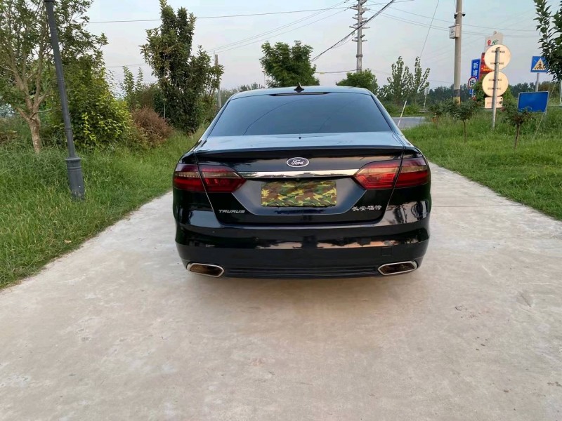 徐州16年福特金牛座9