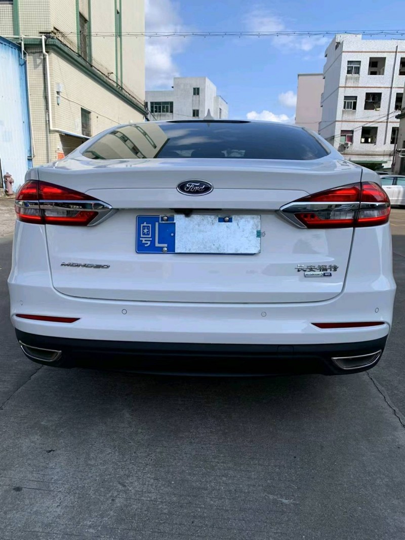 中山21年福特蒙迪欧9