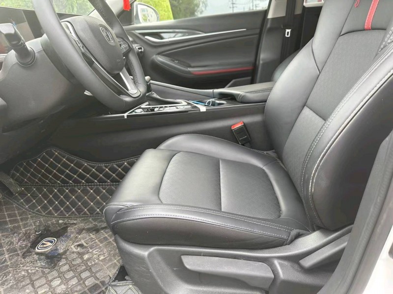 徐州20年长安汽车逸动8