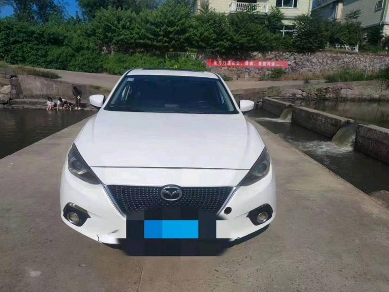 成都16年马自达昂克赛拉1