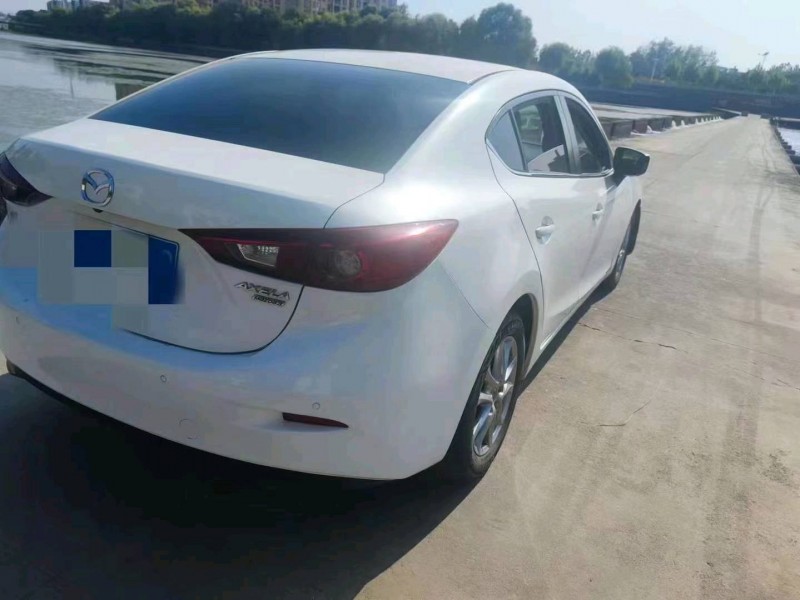 成都16年马自达昂克赛拉3