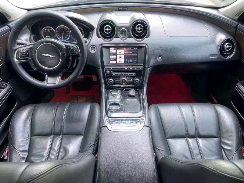 淄博14年捷豹XJL3