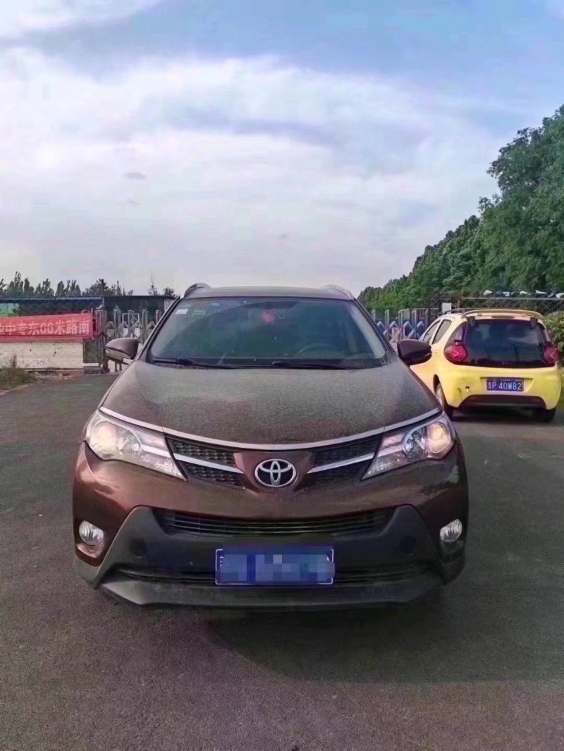枣庄15年丰田RAV4荣放1