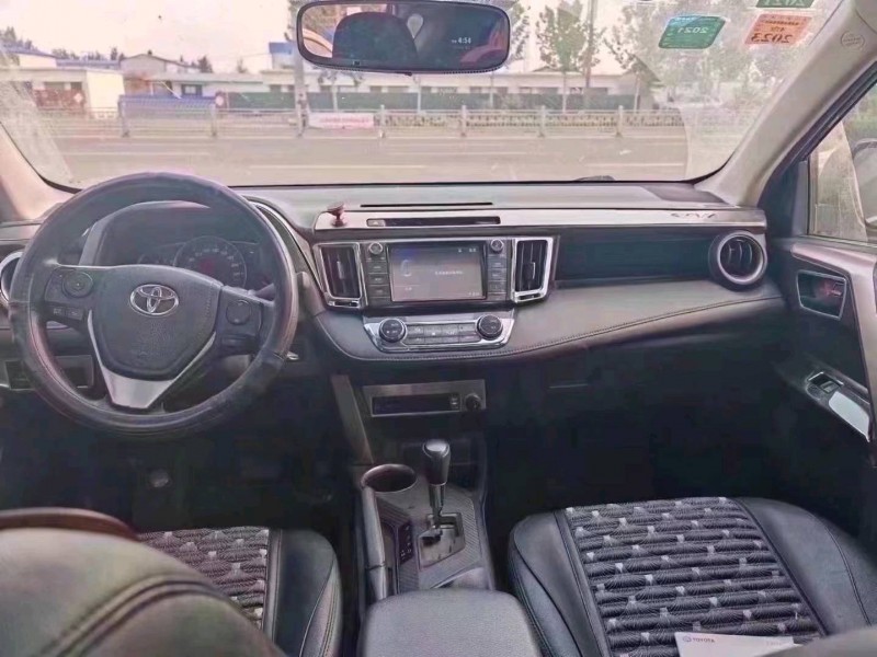 枣庄15年丰田RAV4荣放6