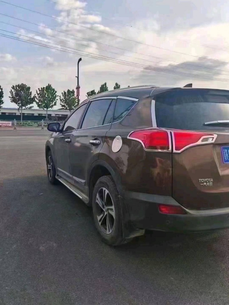 枣庄15年丰田RAV4荣放9