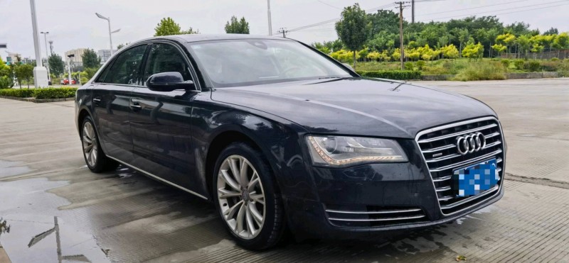 保定11年奥迪A8L3