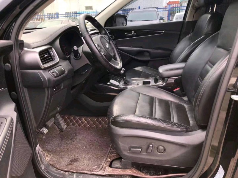 保定16年起亚索兰托6