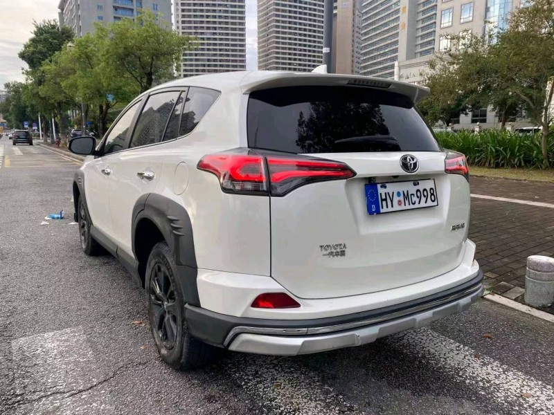 珠海19年丰田RAV4荣放7