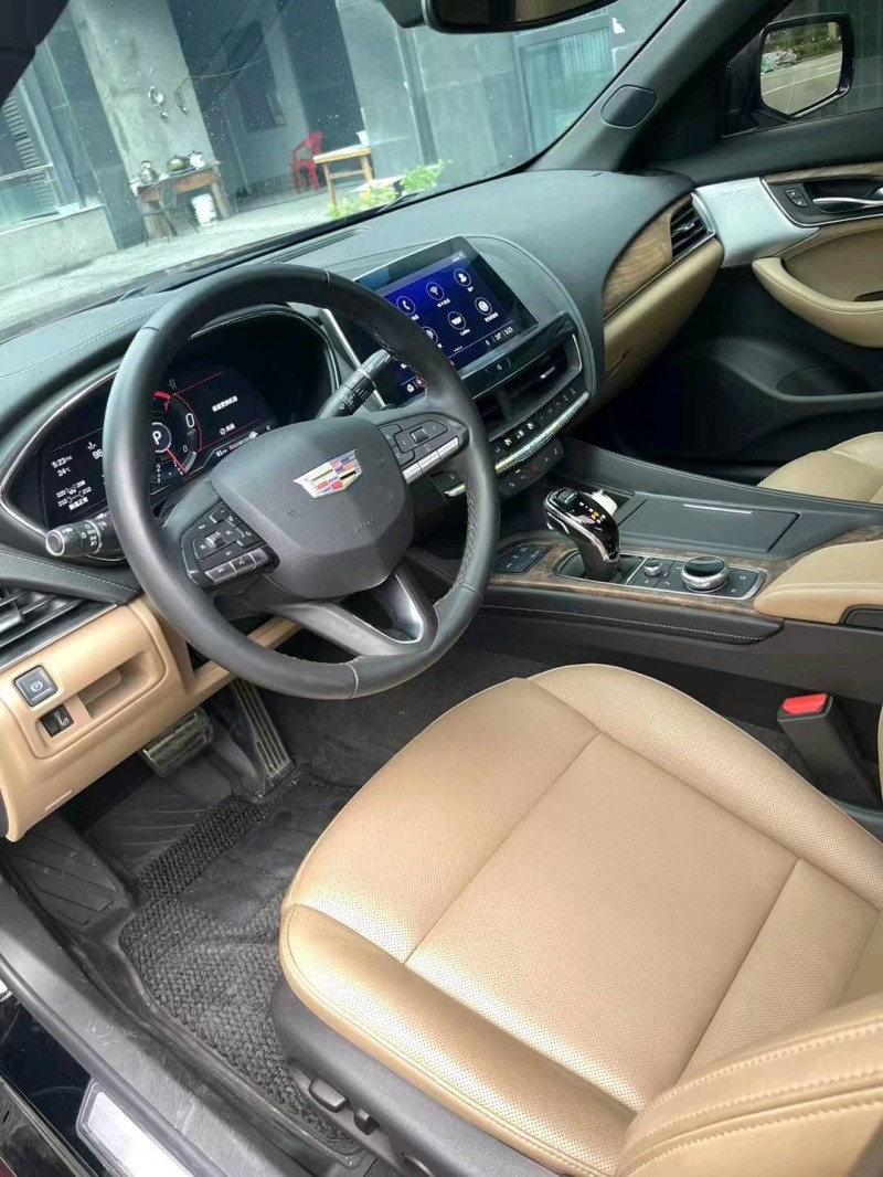 成都22年凯迪拉克CT56