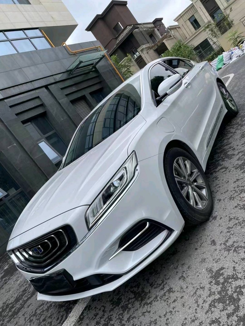 成都22年吉利博瑞2