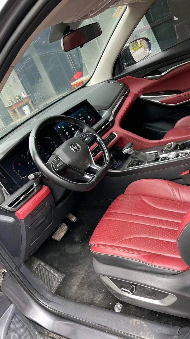 成都21年长安汽车CS756