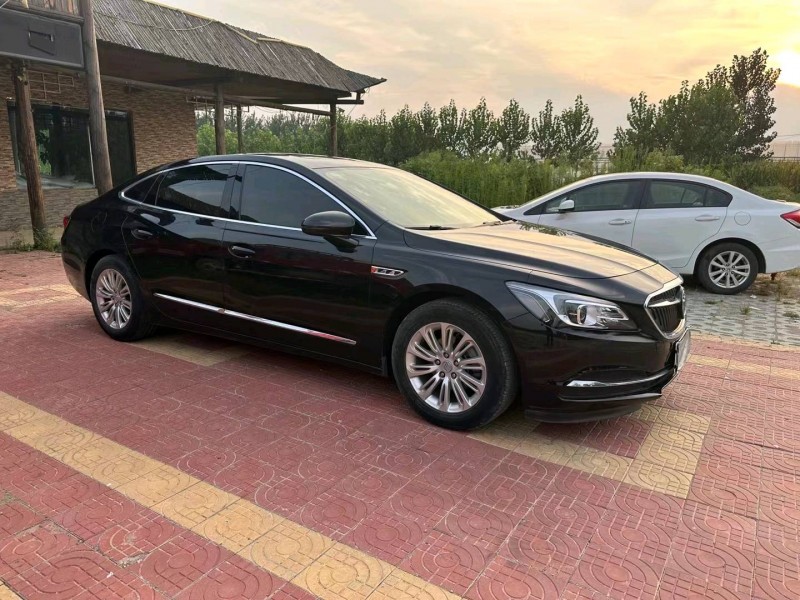 徐州16年别克君越2