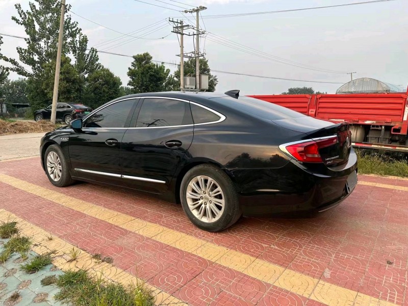 徐州16年别克君越8