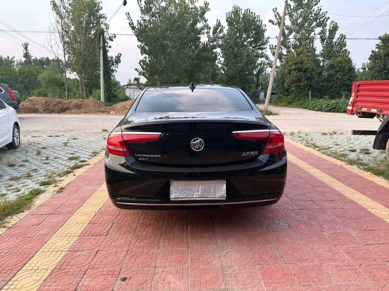 徐州16年别克君越9