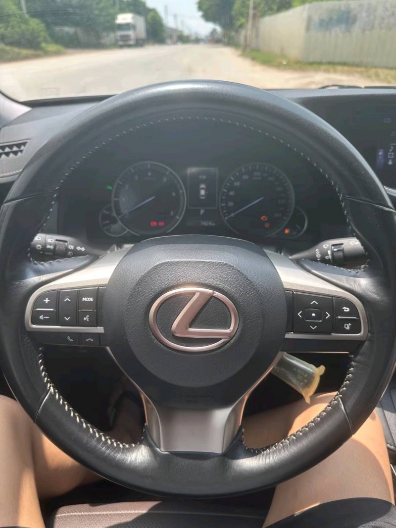 佛山17年雷克萨斯ES7