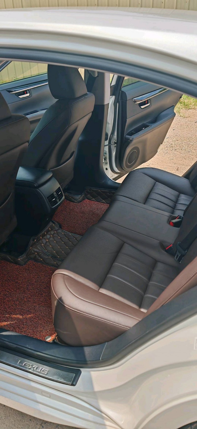 佛山17年雷克萨斯ES9