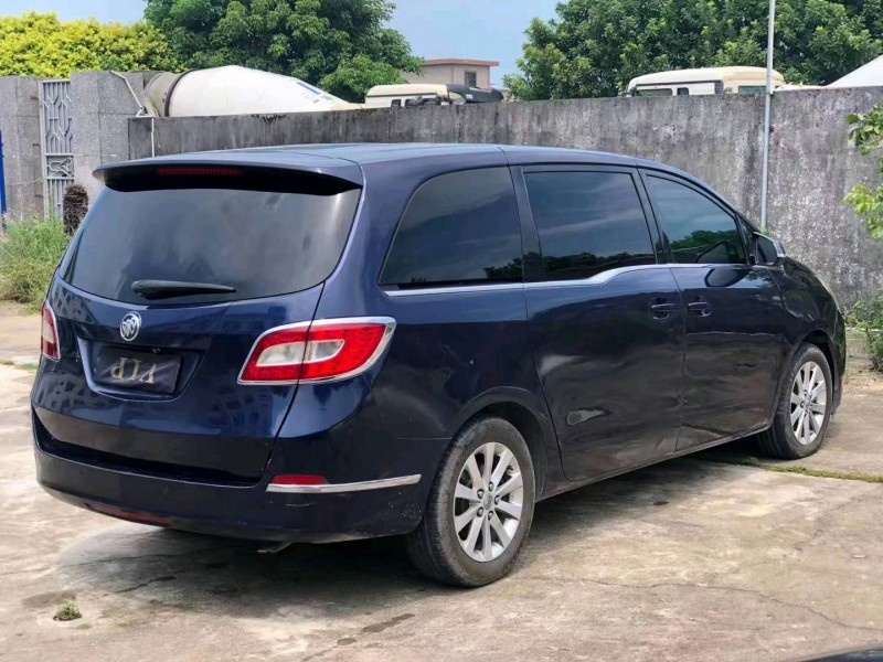 深圳11年别克GL84