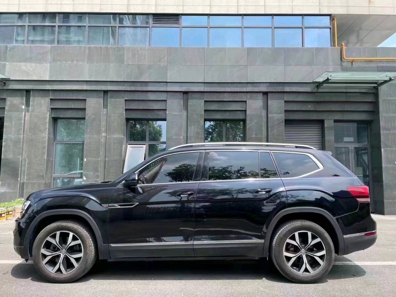 成都17年大众途昂3