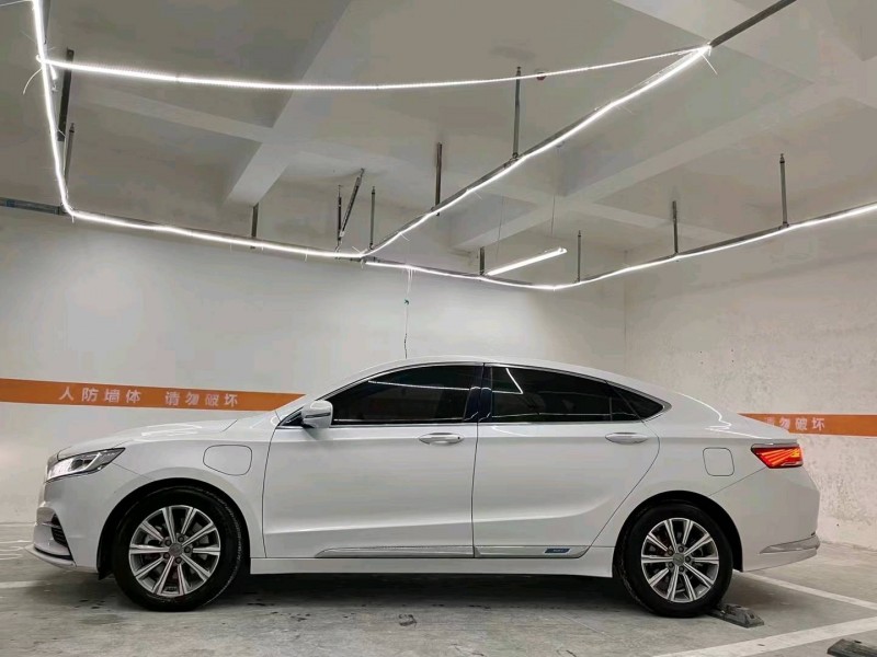 成都20年吉利博越3