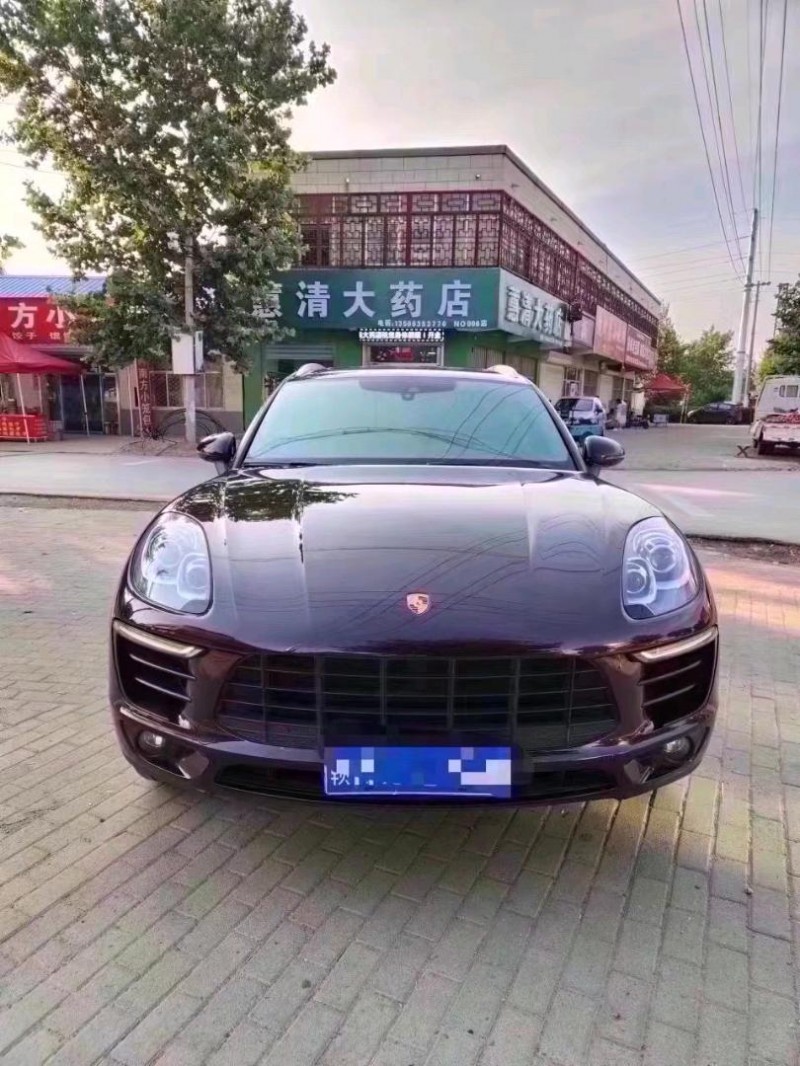 东营16年保时捷Macan1