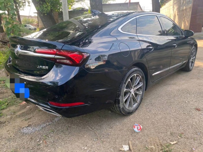 邢台19年别克君越4