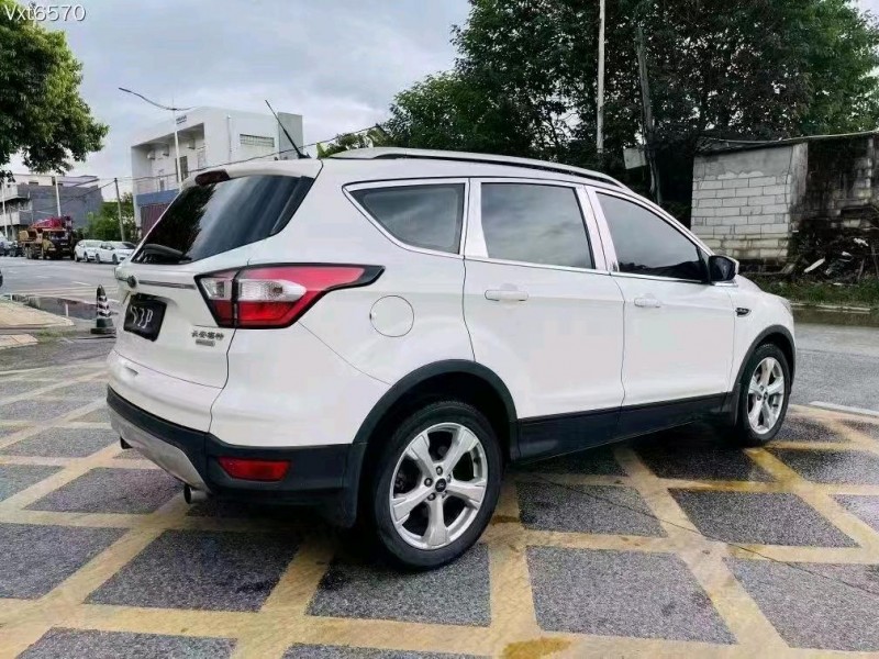 东营16年福特翼虎3