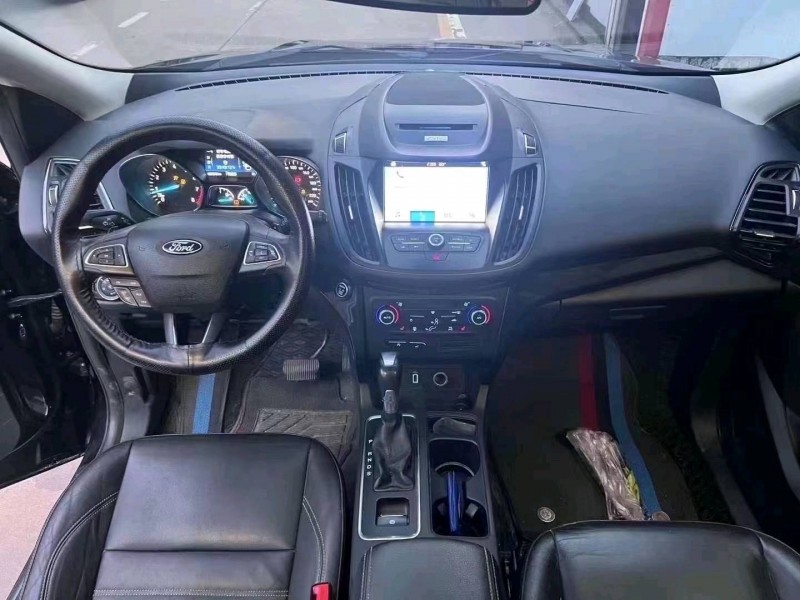 邯郸17年福特翼虎8