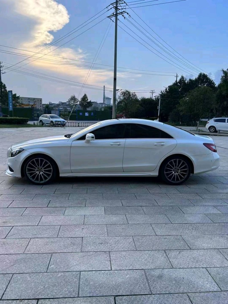 宜昌17年奔馳CLS3