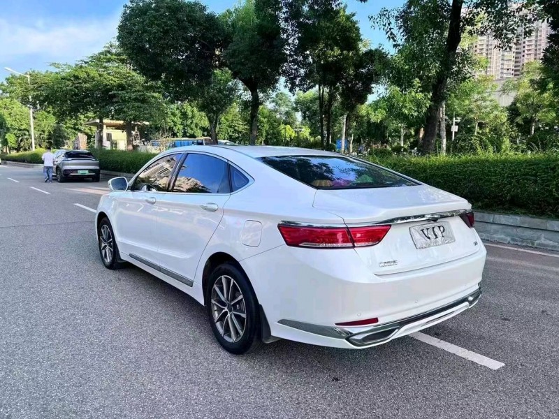 汕头22年吉利博瑞5