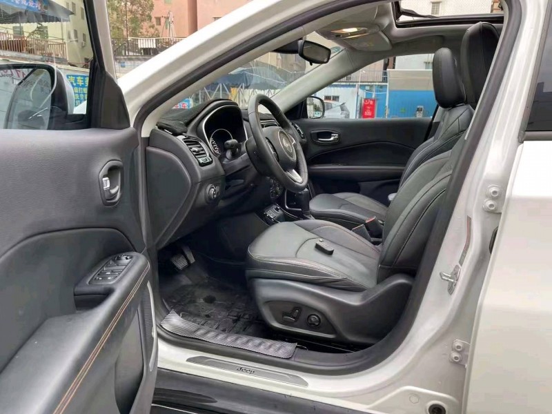 珠海17年Jeep指南者5