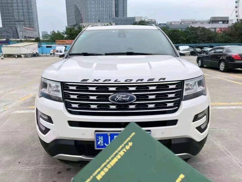 珠海18年福特探险者1