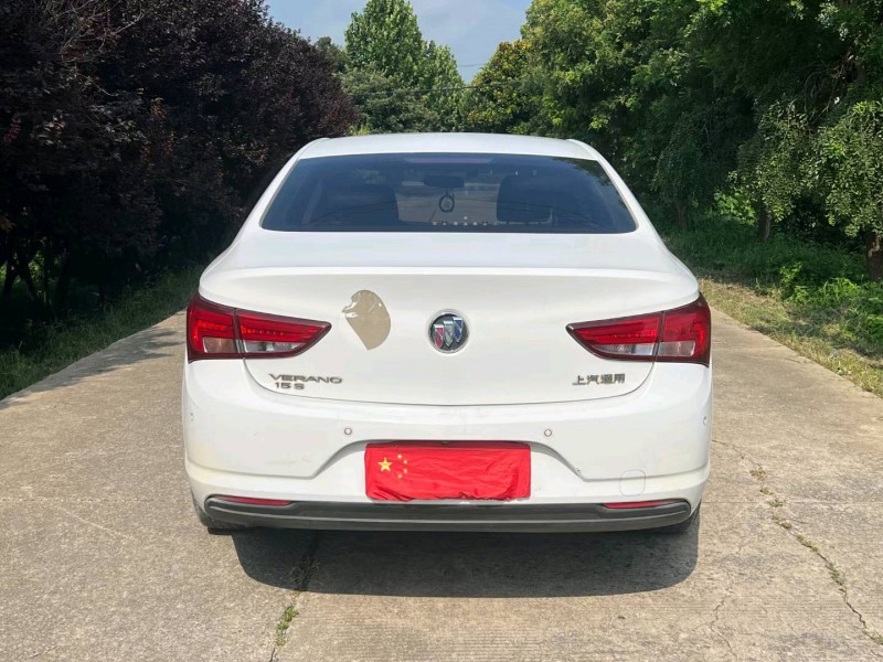 徐州19年别克威朗9