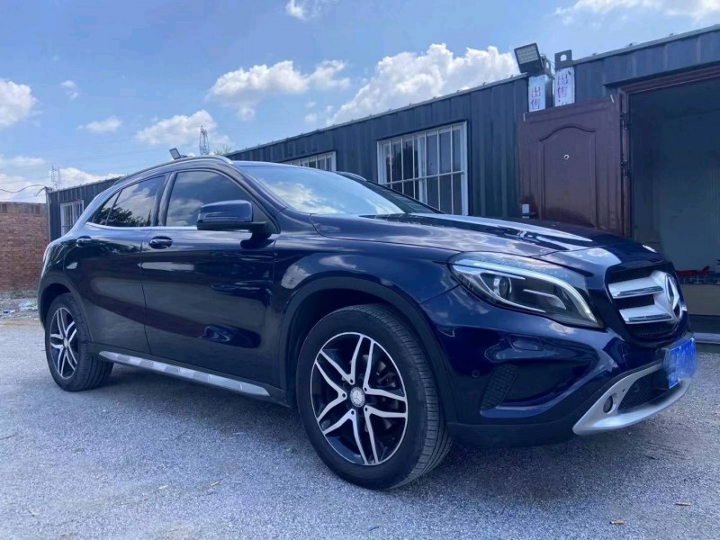 保定15年奔驰GLA2