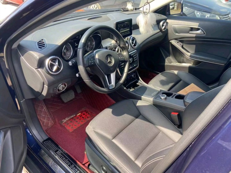 保定15年奔驰GLA3