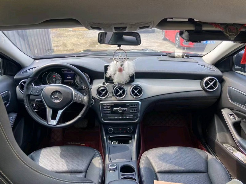 保定15年奔驰GLA5