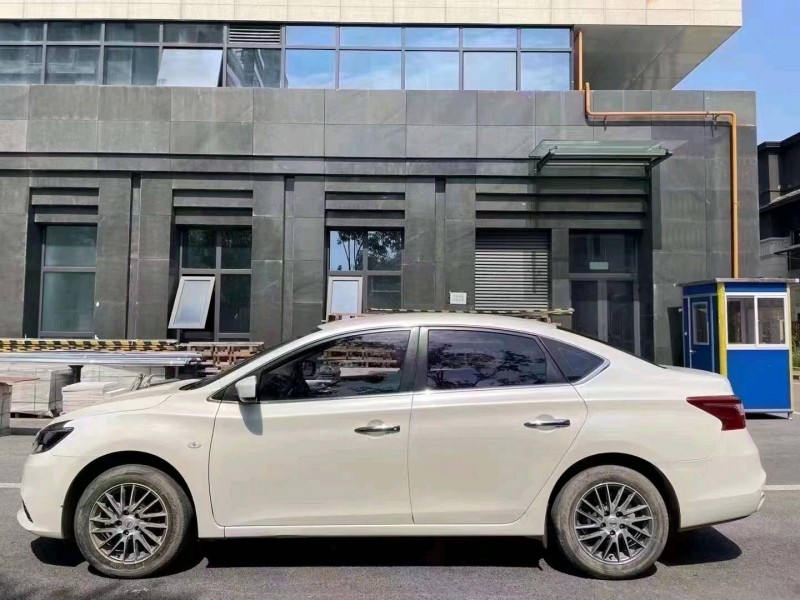 成都20年日产轩逸3